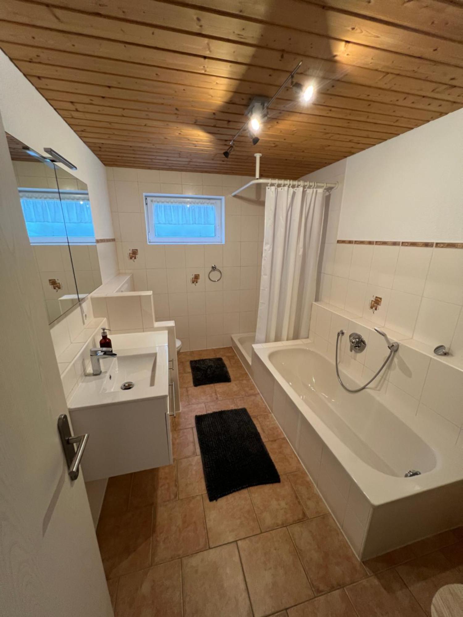 Gemütliche Ferienwohnung im Herzen des Schwarzwaldes Niedereschach Exterior foto